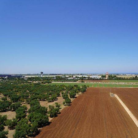 مبيت وإفطار Wojtyla Airport باري المظهر الخارجي الصورة